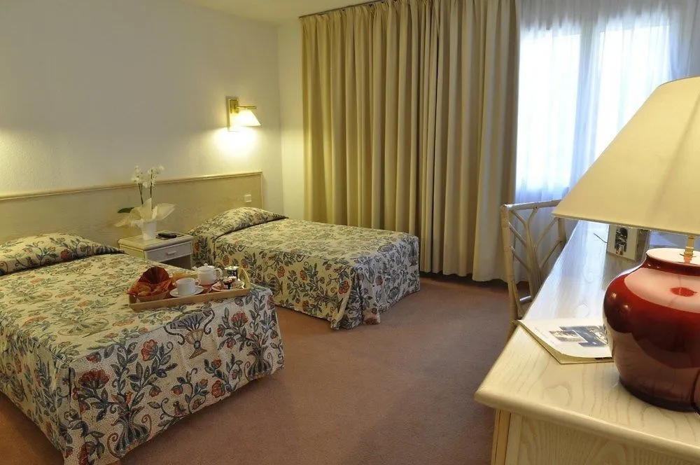 Hotel Omega Valbonne France